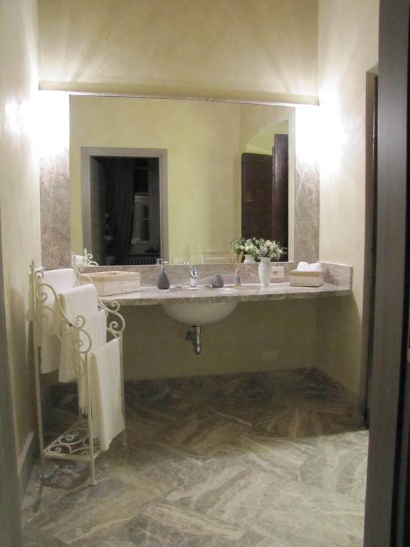B&B Dimora Delle Donnole Bergamo Alta Exterior foto